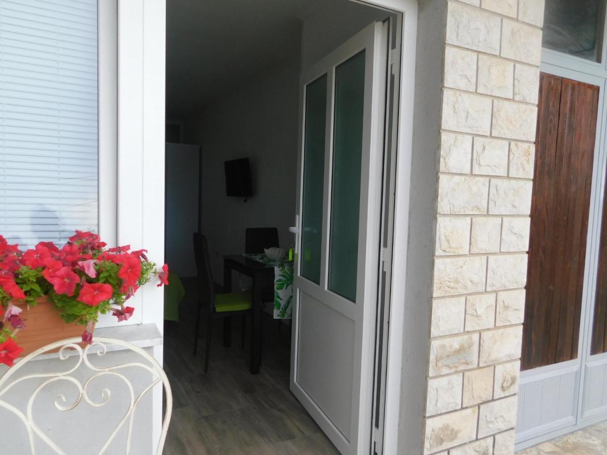 Ferienwohnung Studio Apartman Jojo Senj  Exterior foto