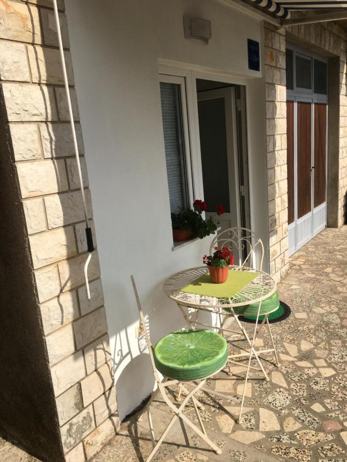 Ferienwohnung Studio Apartman Jojo Senj  Exterior foto